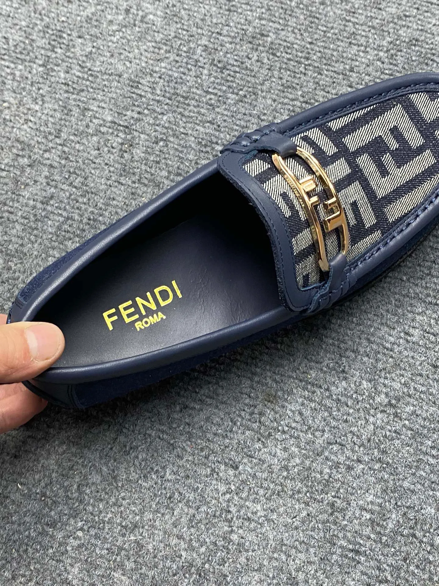 Men's Men's Shoes Men's Men's Shoes 💰900FENDI Fendi Men's Breathable and Comfortable Leather Shoes. Original development. The leather outsole is made of leather. Counters copy one to one. Imported counter cowhide. Imported water dyes cattle. 38 to 44. (45.46. can be ordered. 47.